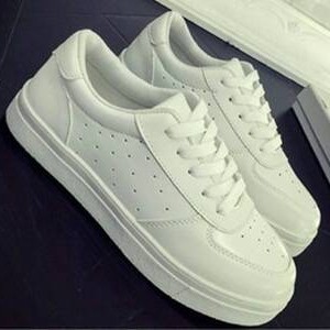 Sepatu Sneakers Polos Wanita Tokopedia