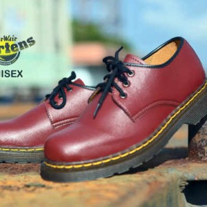 Sepatu Dr Martens Low Leather Suede Unisex Tokopedia