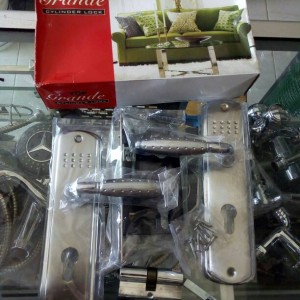 Harga Promo Kunci Pintu Set Top Grande Silinder Komplit Handle Gagang Tarikan Tokopedia