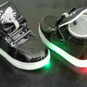 Sepatu Anak Perempuan Import Hello Kitty Perekat Tokopedia