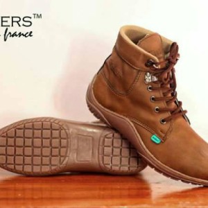 Sepatu Gaya Pria Kickers Casual Slop Suede Tokopedia