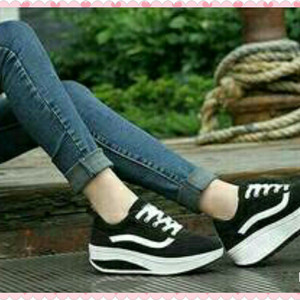 Sepatu Sandal Wanita Sneaker Tokopedia