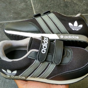 Sepatu Anak Adidas Neo Kids Sepatu Adidas Anak Terbaru Tokopedia