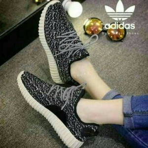 Sepatu Sepatu Wanita Yezzy Hitam Tokopedia