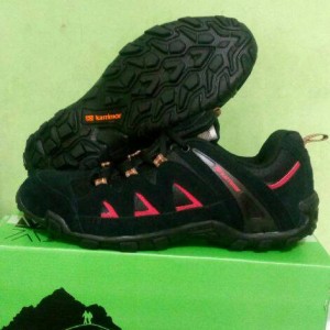 Cuci Gudang Sepatu Outdoor Sepatu Gunung Karrimor Sepatu Hiking Sepatu Tracking Sepatu Boots Waterproof Tokopedia
