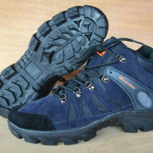 Cuci Gudang Sepatu Outdoor Sepatu Gunung Karrimor Sepatu Hiking Sepatu Tracking Sepatu Boots Waterproof Tokopedia