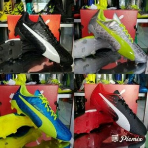 Sepatu Bola Puma Evo Speed Putih Tokopedia