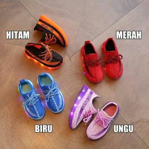 Adidas Yeezy Sepatu Olahraga Tokopedia
