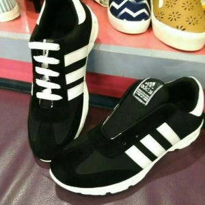 Sepatu Sport Cowo Adidas Tokopedia