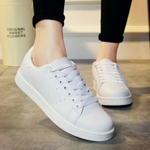 Sepatu Sneakers Polos Wanita Tokopedia