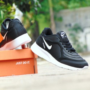 Sepatu Nike Running Hitam Putih Termurah Tokopedia