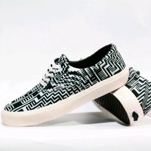 Sepatu Casual Vans Era Hitam Tokopedia