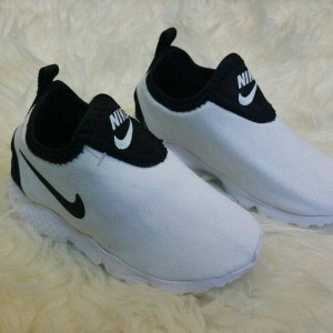 Sepatu Nike Slop Anak Murah Sepatu Anak Laki Laki Dan Perempuan Tokopedia