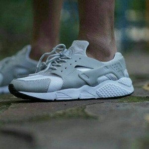 Sepatu Sport Nike Huarace Tokopedia