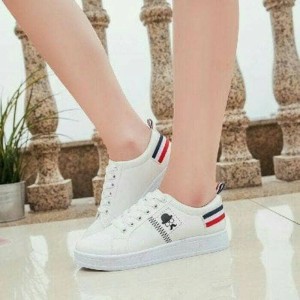 Sepatu Olahraga Wanita Tokopedia