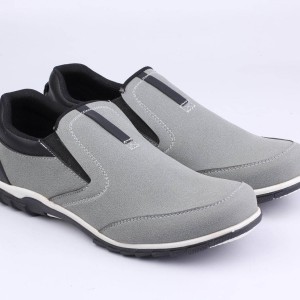 Sepatu Sneakers Pria Kasual Sepatu Pria Tokopedia
