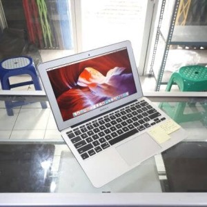 Macbook Air 11 Mid 2013 Core I5 2 6ghz 4gb 128gb Ssd Vga Intelhd 5000 Tokopedia