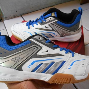 Sepatu Badminton Sepatu Bulutangkis Eagle Duramax Original Size 37 44 Sepatu Olahraga Tokopedia