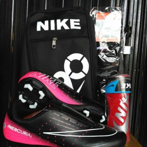Paket Hemat Dan Komplit Sepatu Futsal Nike Tokopedia