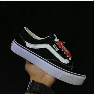 Vans Oldschool Sepatu Cowok Tokopedia