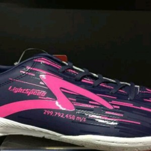 Sepatu Futsal Specs Accelerator Lightspeed In Carbon Purple Limited Edition Original Promo Tokopedia