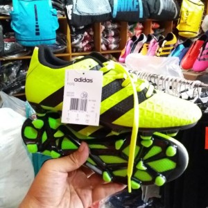 Sepatu Bola Komponen Original Tokopedia