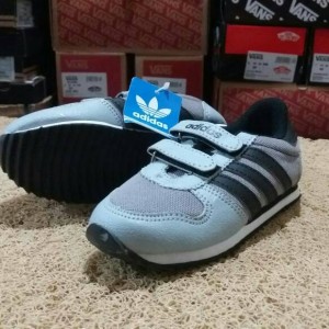 Sepatu Adidas Anak Hitam Lis Putih Adidas Kids Tokopedia