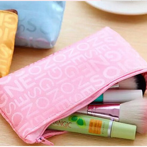 Tas Kosmetik Korea Motif Abjad Korean Cosmetic Bag Terlaris Tokopedia