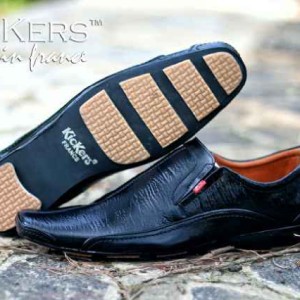 Sepatu Pria Kickrs Tokopedia