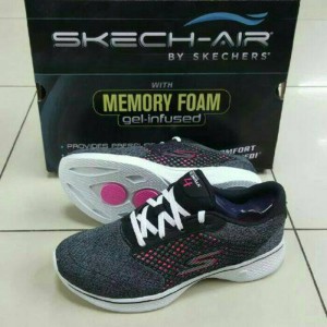 Sepatu Kets Wanita Sepatu Skechers Wanita Tokopedia