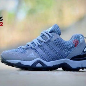 Promo Sepatu Pria Adidas Man Joging Lapangan Jajan Kerja Formal Kantor Hangout Olahraga Tokopedia