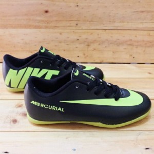 Sepatu Futsal Nike Anak Sepatu Futsal Anak Masa Kini Sepatu Keren Futsal Anak Tokopedia