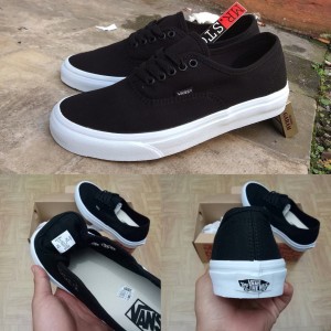 Sepatu Vans Authentic Mono Black Tokopedia