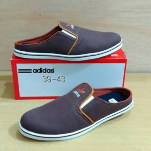 Sepatu Sandal Slop Adidas Pria Tokopedia