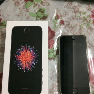Iphone Se 64gb Grey Tokopedia