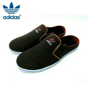 Sepatu Sandal Slop Adidas Pria Tokopedia