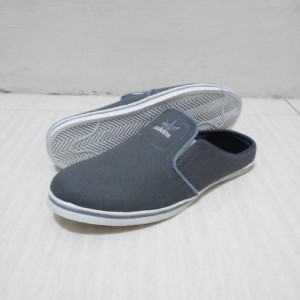 Sepatu Sandal Slop Adidas Pria Tokopedia