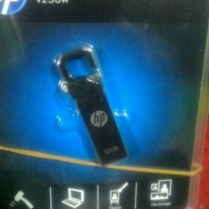 Flashdisk Hp 32gb Flash Disk Silver Tokopedia