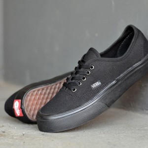 Sepatu Pria Sneaker Vans Authentic Tokopedia
