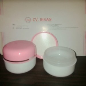 Pot Kosmetik 30 Gr Pink Pink Tokopedia