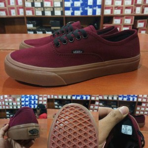 Sepatu Vans Authentic Maroon Tokopedia