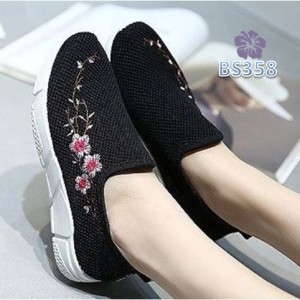 Sepatu Wanita Slip On Hitam Tokopedia