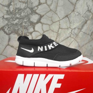 Sepatu Nike Slop Anak Murah Sepatu Anak Laki Laki Dan Perempuan Tokopedia