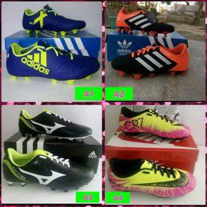 Sepatu Bola Nike Adidas Mizuno Specs Puma Tokopedia