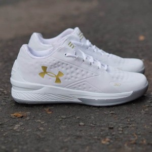 Sepatu Basket Under Armour Pria Keren Tokopedia