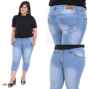 Celana Pendek Jeans Skinny Super Jumbo Wanita Size 39 42 Tokopedia