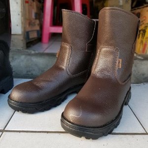 Sepatu Safety Boots Panjang Murah Harga Terjangkau Safety Safeti Septi Saveti Juger Kingstil King Chetah Tokopedia