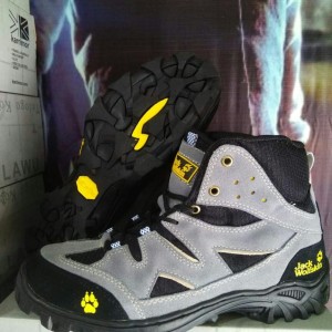 Sepatu Gunung Hiking Sepatu Olahraga Snta 481 Tokopedia