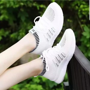 Sepatu Sneaker Tokopedia