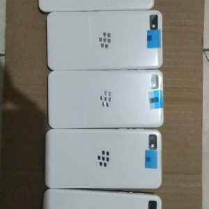 Bb Z10 Blackberry New Ex Resmi Original Tokopedia